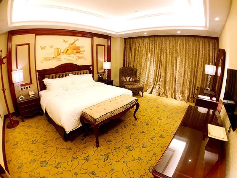 Venus Royal Hot Spring Hotel Guangdong Yangxi Store מראה חיצוני תמונה